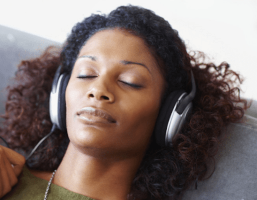 Denna bild har ett alt-attribut som är tomt. Dess filnamn är listening-to-hypnosis101.png